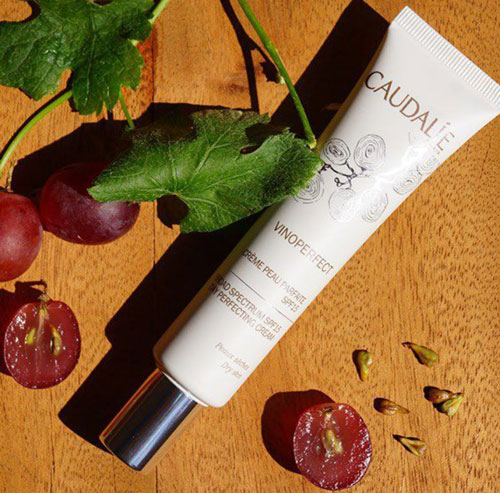 Kem trị thâm mụn Caudalie Vinoperfect Crème Peau Parfaite Spf 15